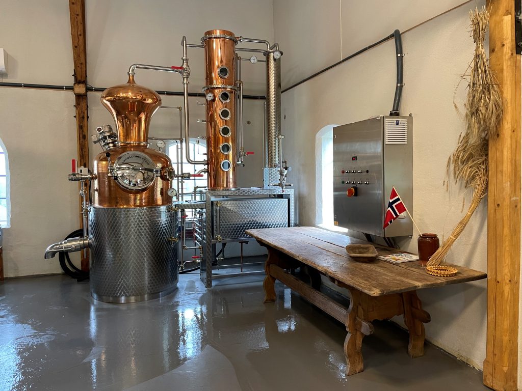 Silver_Distillery_Holstein_Pot_Still