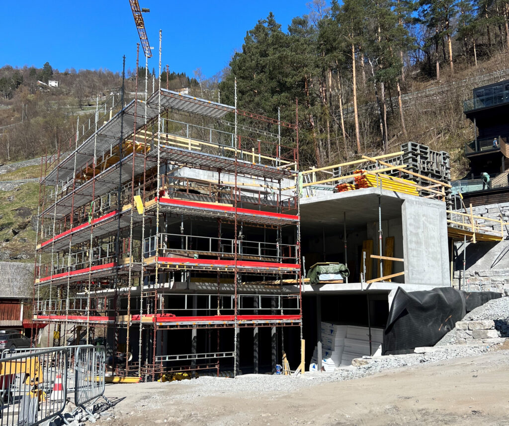 Geiranger_destilleri_1