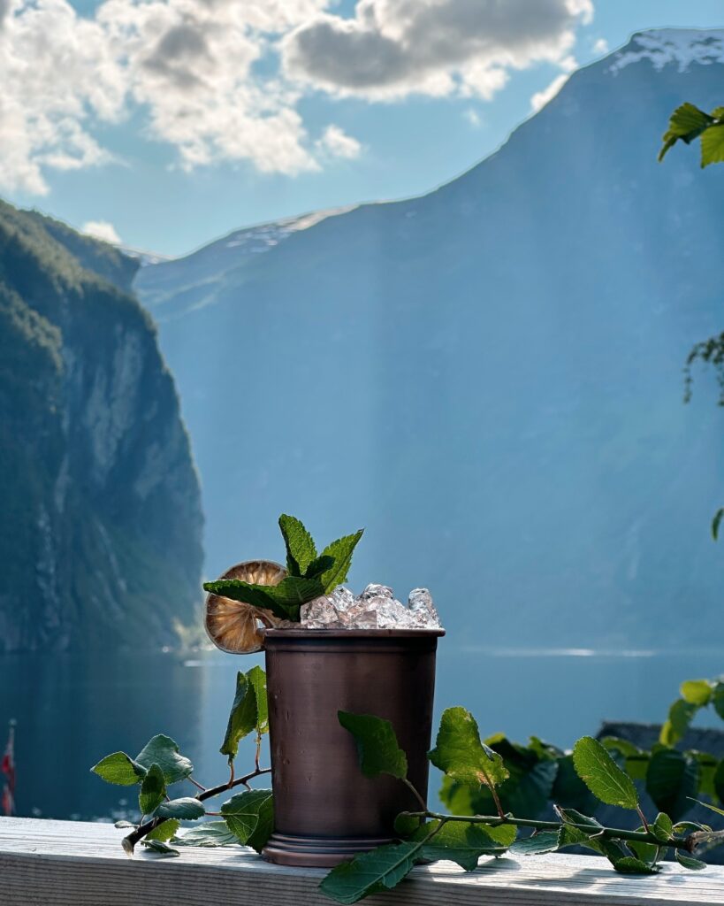 Nordic_Mule_Geiranger_Brenneri_foto_Louise_Tafjord