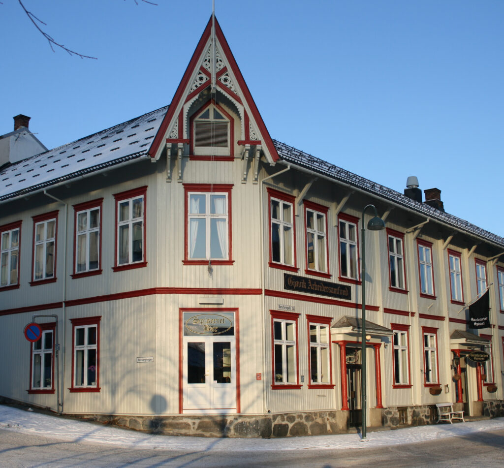 Gamletorvet_Spiseri_Gjøvik_beskåret