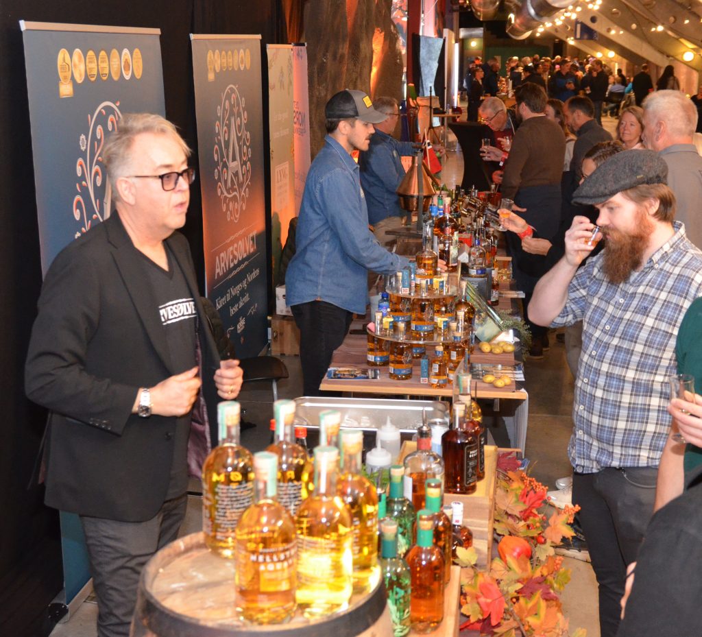 Akevittfestivalen_smakstorg_foto_LO_Ørjasæter