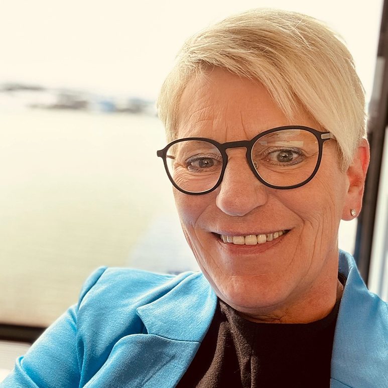 Marit_Øverengen_portrett_2_skalert